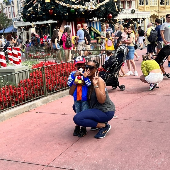 Meet your Posher, Achie - Picture 1 of 6